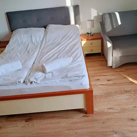 Pokoje Goscinne Kolc Jastarnia Exterior foto