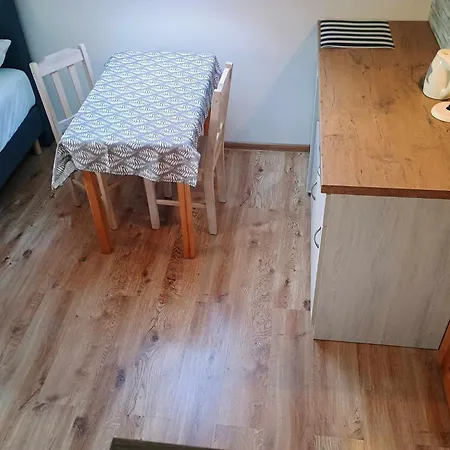 Pokoje Goscinne Kolc Jastarnia Exterior foto